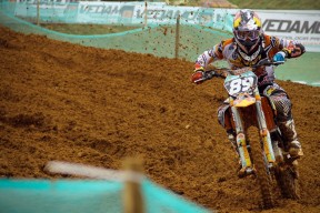 中国跆拳道队再添金牌，年轻选手表现亮眼，跆拳道 中国选手